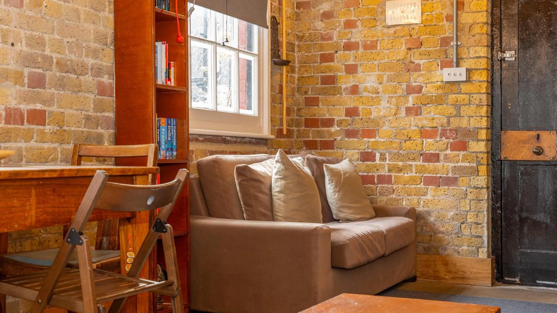 Unique Detached House Wprivate Courtyard, London Hotel United Kingdom
